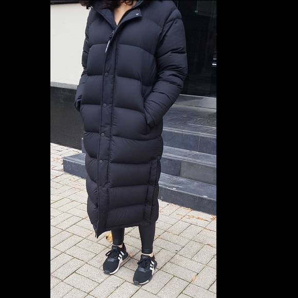 SOLD* Aritzia TNA SuperPuff, matte black, XS - Picture 3 of 8